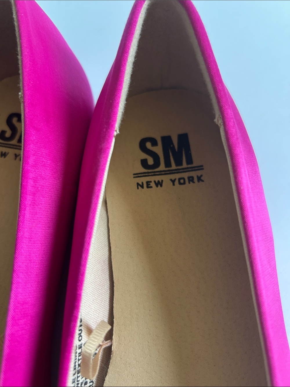 SM New York Fuchsia Pointed-Toe Flats with Rhinestone Bow - Picture 6 of 8